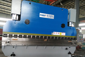 WC67Y-300/4000液壓闆料(liào)折彎機