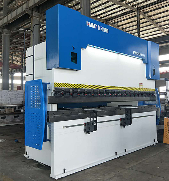 EAS630  4+1雙(shuāng)泵數控200T4000