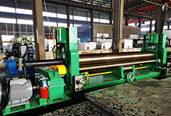 W11S-16×3200上(shang)輥萬能卷闆(pan)機